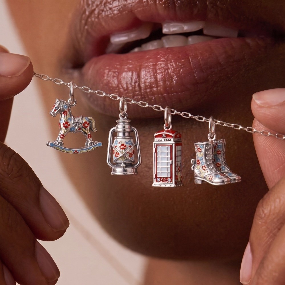 Jewelry Making London - RVS cartoon hangers Brits thema miniatuur